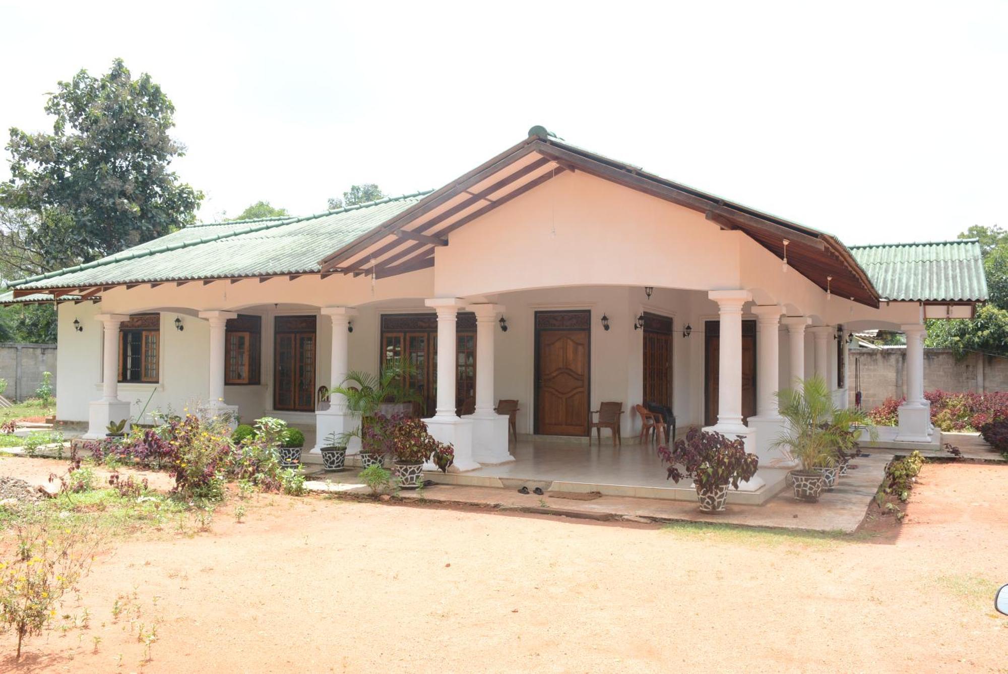 First House Mihintale Hotel Exterior photo