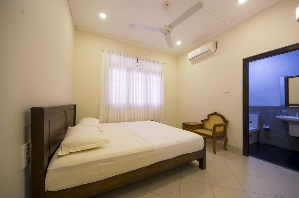 First House Mihintale Hotel Exterior photo